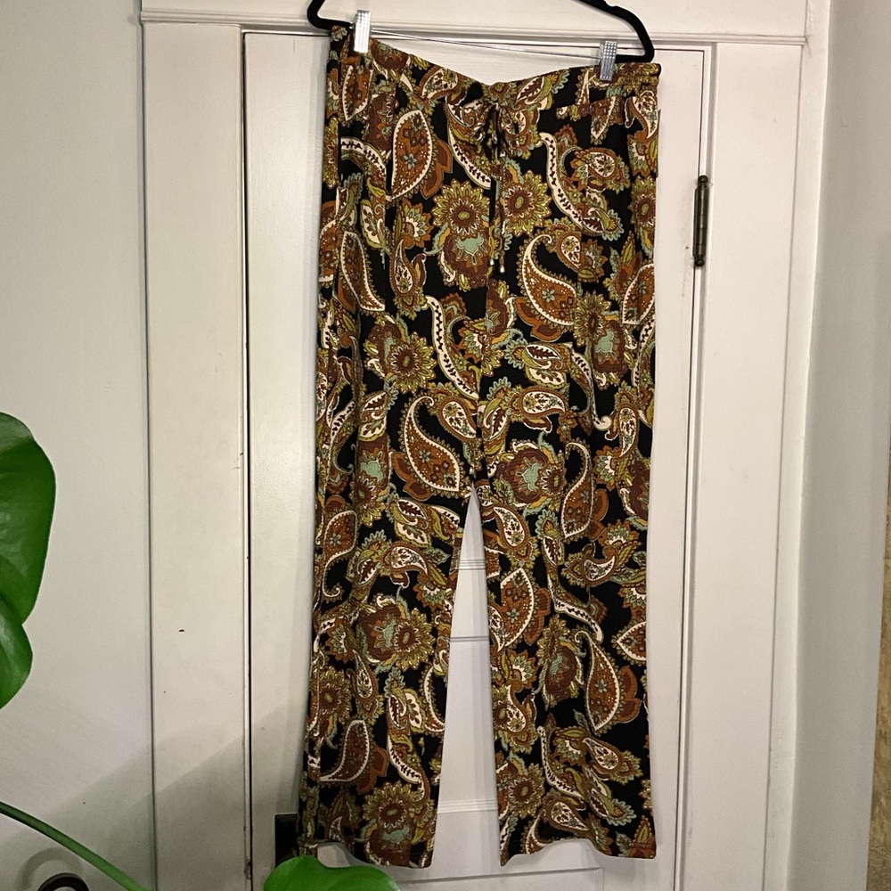 Soho Apparel Black Paisley Wide-Leg Pants Size XL
